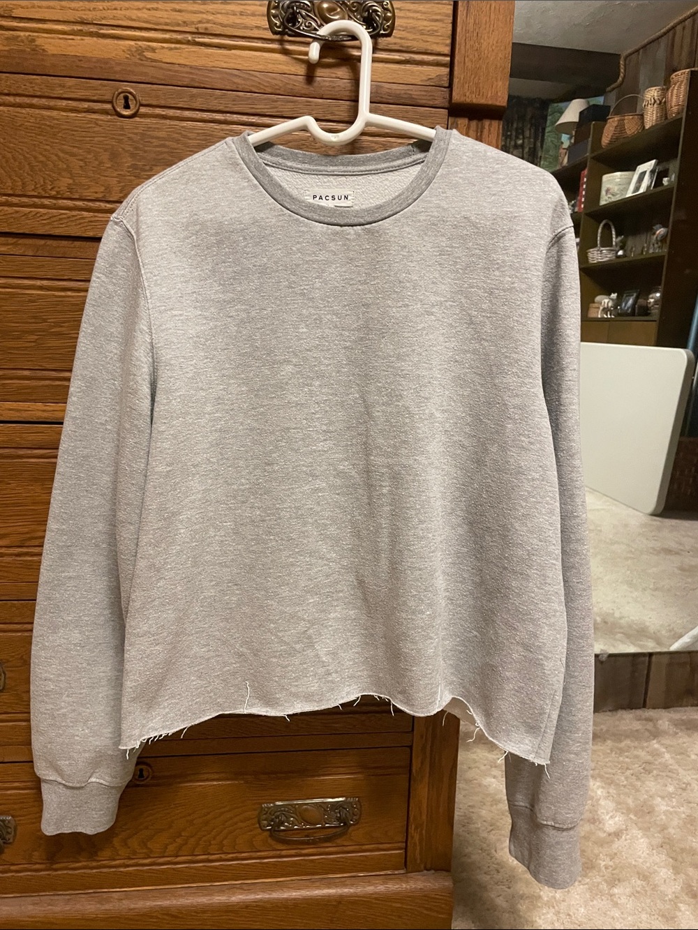 PacSun Men's Heather Gray Cropped Crewneck Sweatshirt